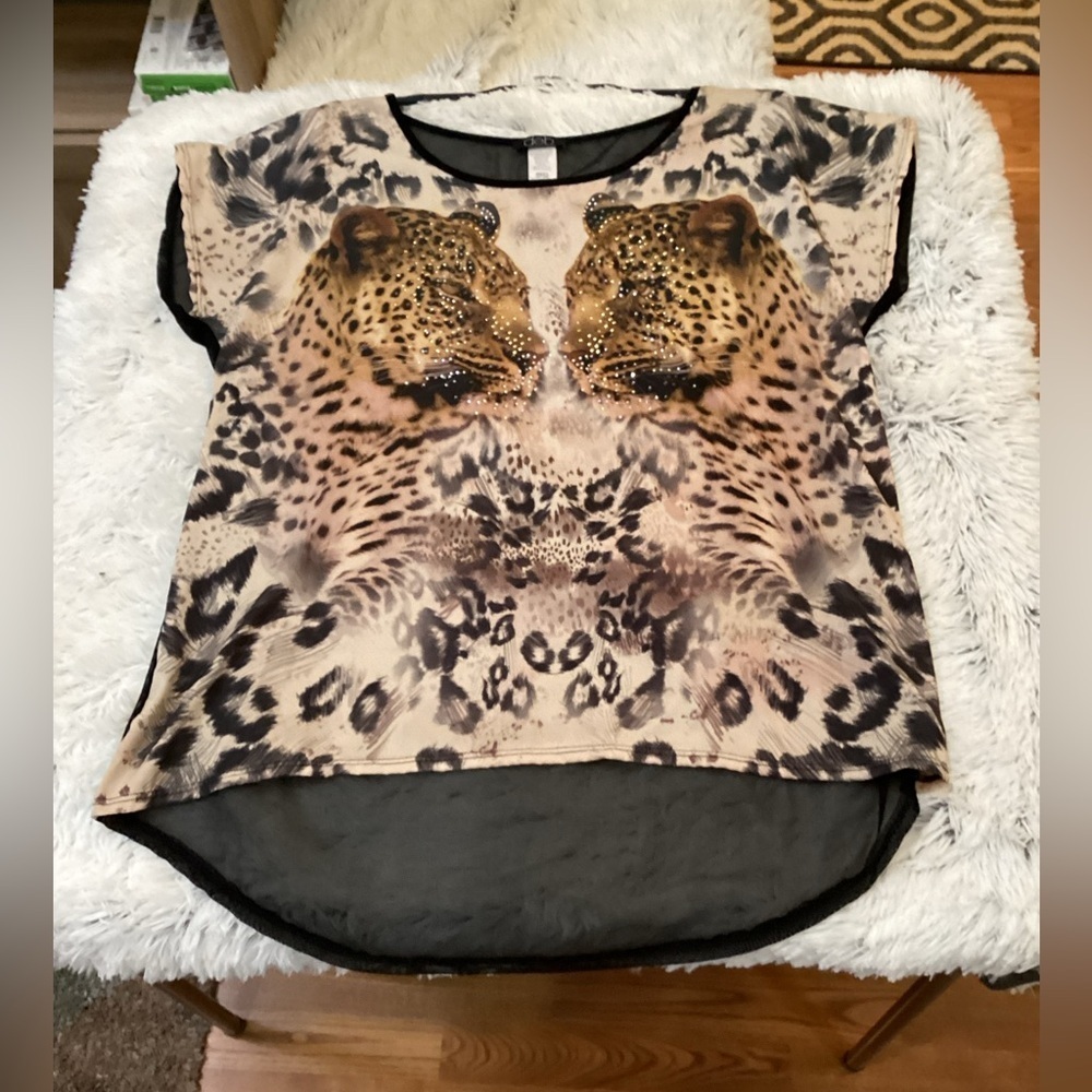 Deb hi Lo embellished hi Lo scoop neck blouse Woman’s 3X lightweight - Picture 6 of 15